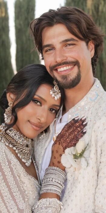 Full leaked Devi chai private photo