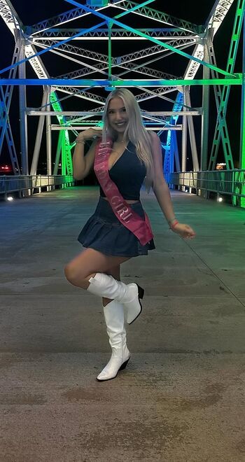 Full leaked Devin private photo