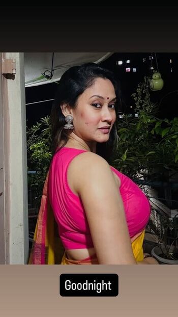 Full leaked Devina bose private photo