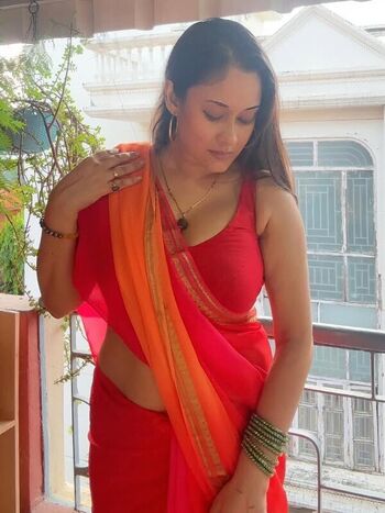 Full leaked Devina bose private photo