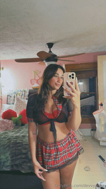 Full leaked Devvyanne private photo