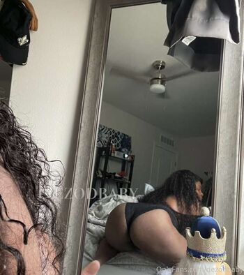 Full leaked Dezodbaby private photo