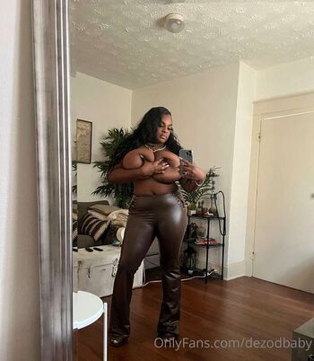 Full leaked Dezodbaby private photo