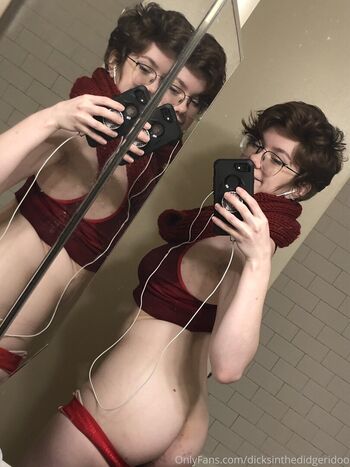 Full leaked Dicksinthedidgeridoo private photo