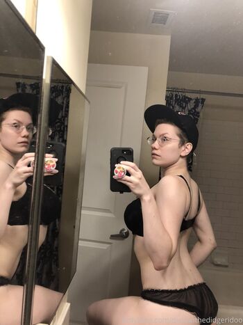 Full leaked Dicksinthedidgeridoo private photo