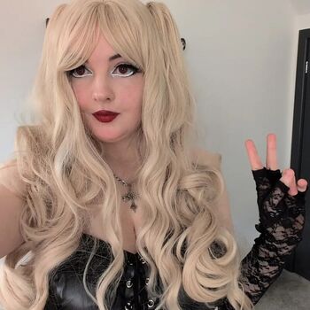 Full leaked Dinosaurqueen private photo