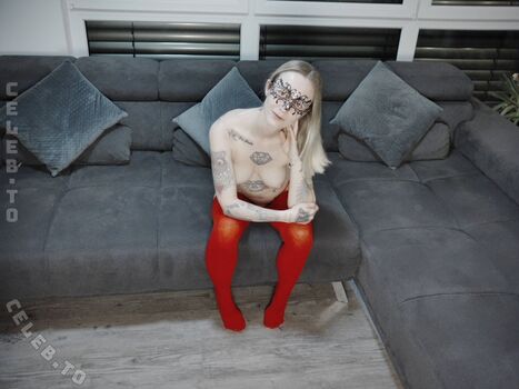 Full leaked Dirtyaddel page private photo