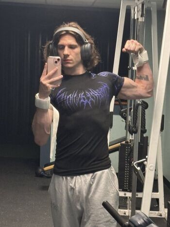 Full leaked Divinedayss private photo