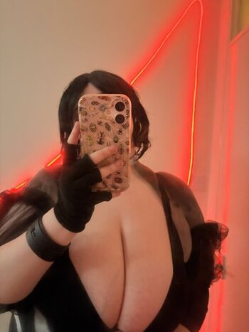 Full leaked Divinqe private photo
