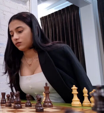Full leaked Divya deshmukh private photo