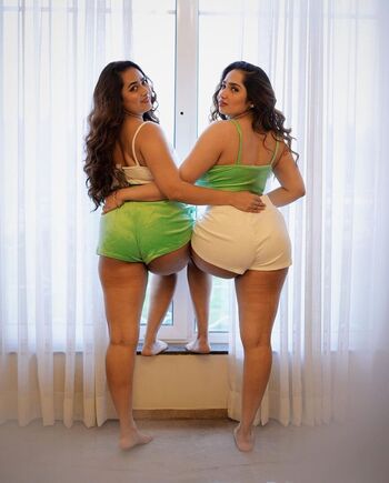 Full leaked Divya mistry private photo