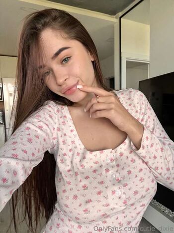 Full leaked Dixie cute private photo
