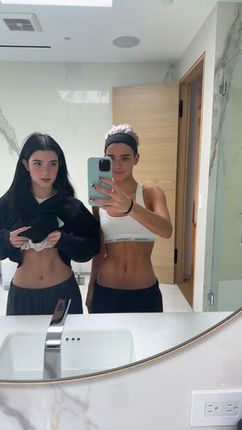 Full leaked Dixie d  amelio private photo