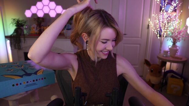 Full leaked Dizzykitten private photo