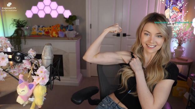 Full leaked Dizzykitten private photo