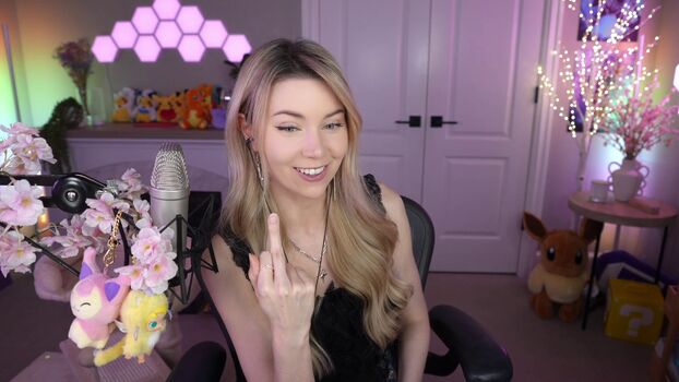 Full leaked Dizzykitten private photo