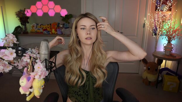 Full leaked Dizzykitten private photo