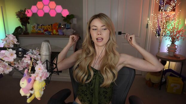 Full leaked Dizzykitten private photo