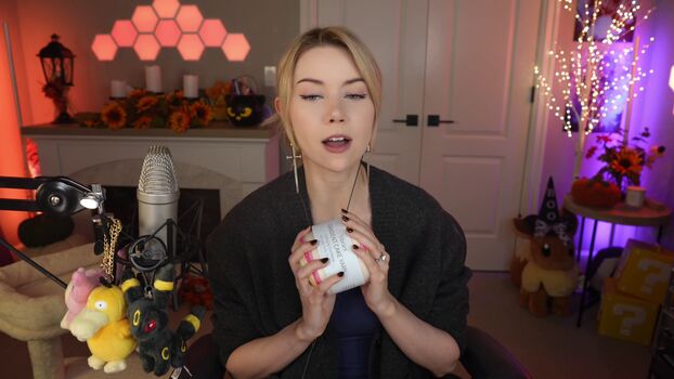 Full leaked Dizzykitten private photo