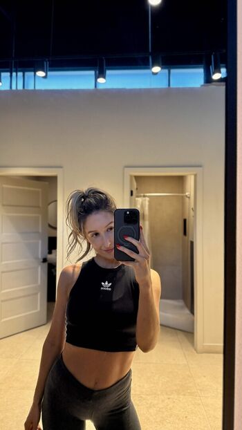 Full leaked Djmissshelton private photo