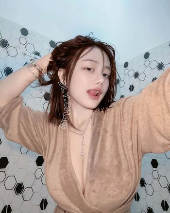 Full leaked Dly chan private photo