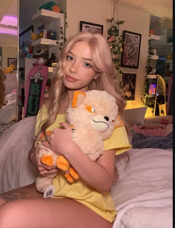Full leaked Dollblush page private photo