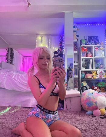 Full leaked Dollblush private photo