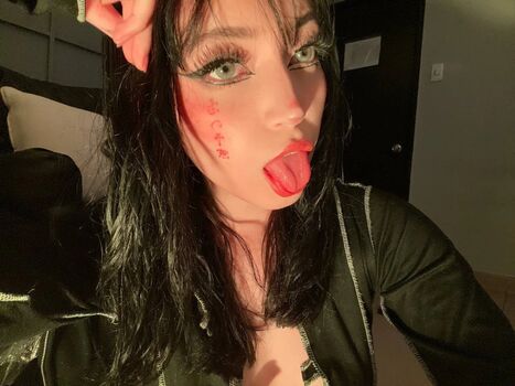 Full leaked Dollyghost private photo