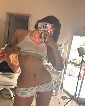 Full leaked Dollyrama private photo