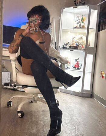 Full leaked Dollyrama private photo