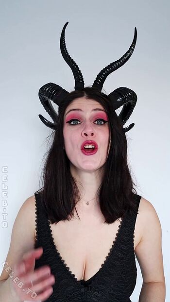 Dont Trust The Rabbit