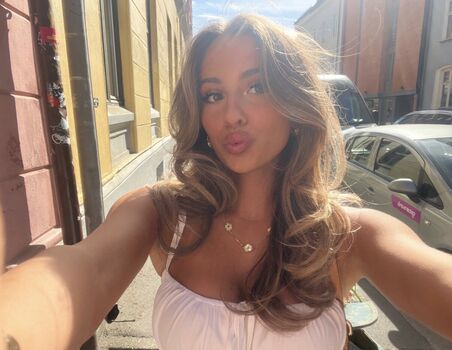 Full leaked Donya sletten page private photo