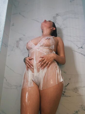 Full leaked Doux amer private photo