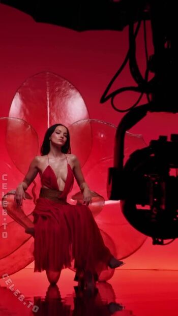 Full leaked Dove cameron page private photo