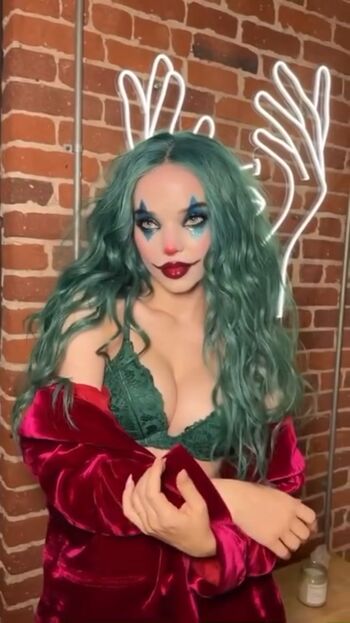 Dove Cameron