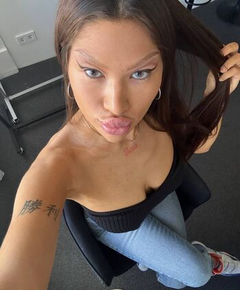 Full leaked Dr kamie private photo