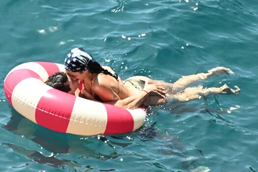 Full leaked Dua lipa page private photo