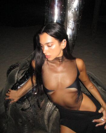 Full leaked Dua lipa page private photo