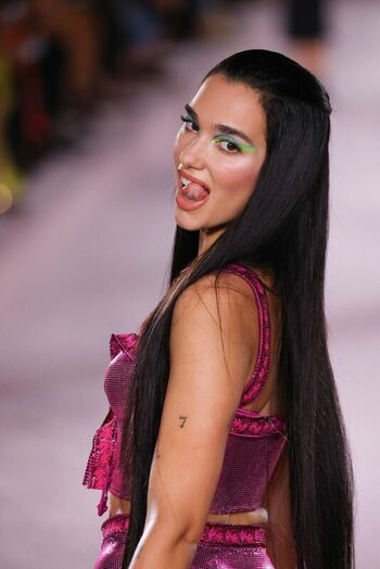 Full leaked Dua lipa private photo