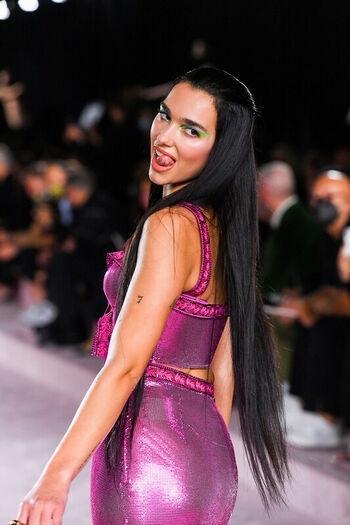 Full leaked Dua lipa private photo