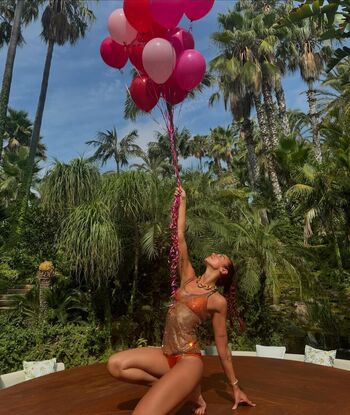 Full leaked Dua lipa private photo