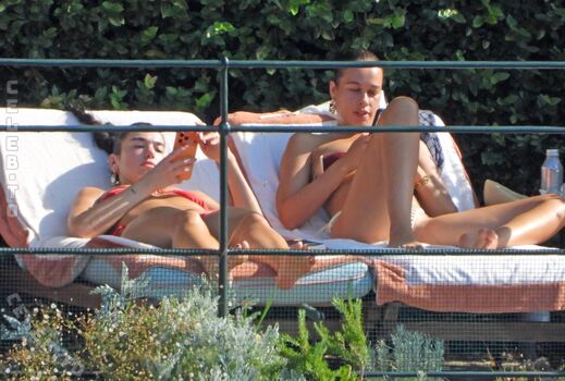 Full leaked Dua lipa  page private photo
