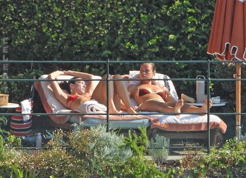 Full leaked Dua lipa  page private photo