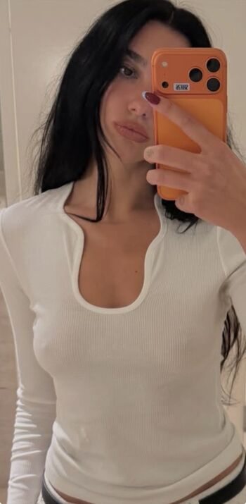 Full leaked Dua lipa page private photo