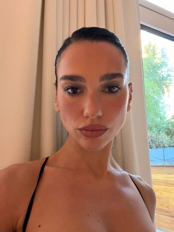 Full leaked Dua lipa private photo