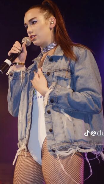 Full leaked Dua lipa private photo