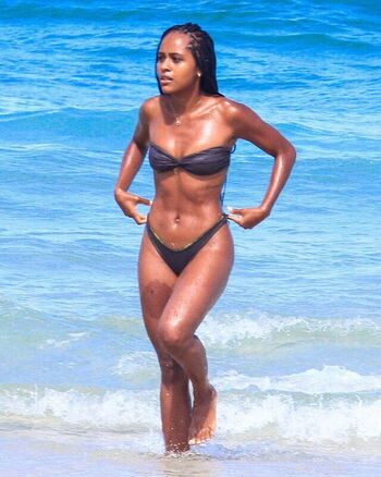 Full leaked Duda santos private photo