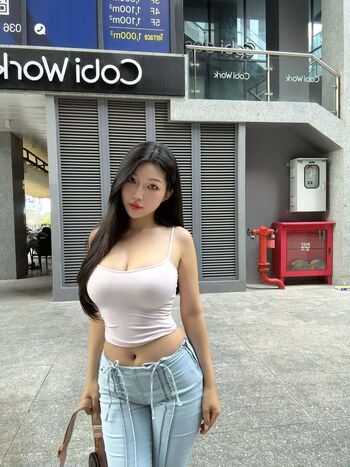 Full leaked Duyenn hipp private photo