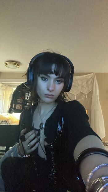 Full leaked Dyremarxx private photo