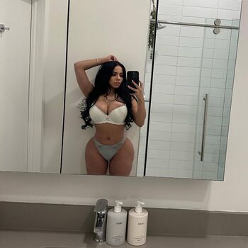 Full leaked E dot private photo